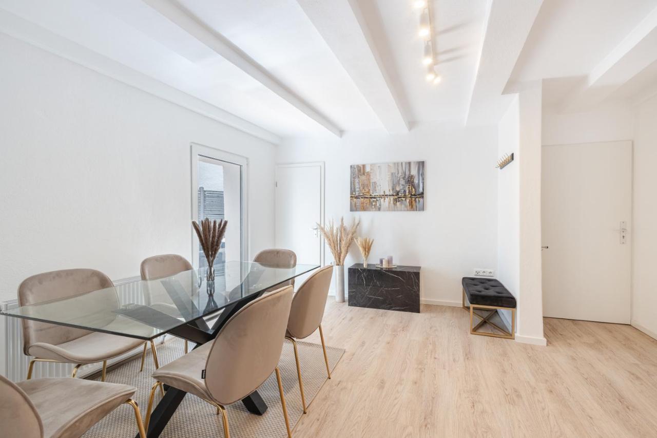 Terrace Apartment With 5 Rooms, Whirlpool And Bbq Augsburg Exterior photo